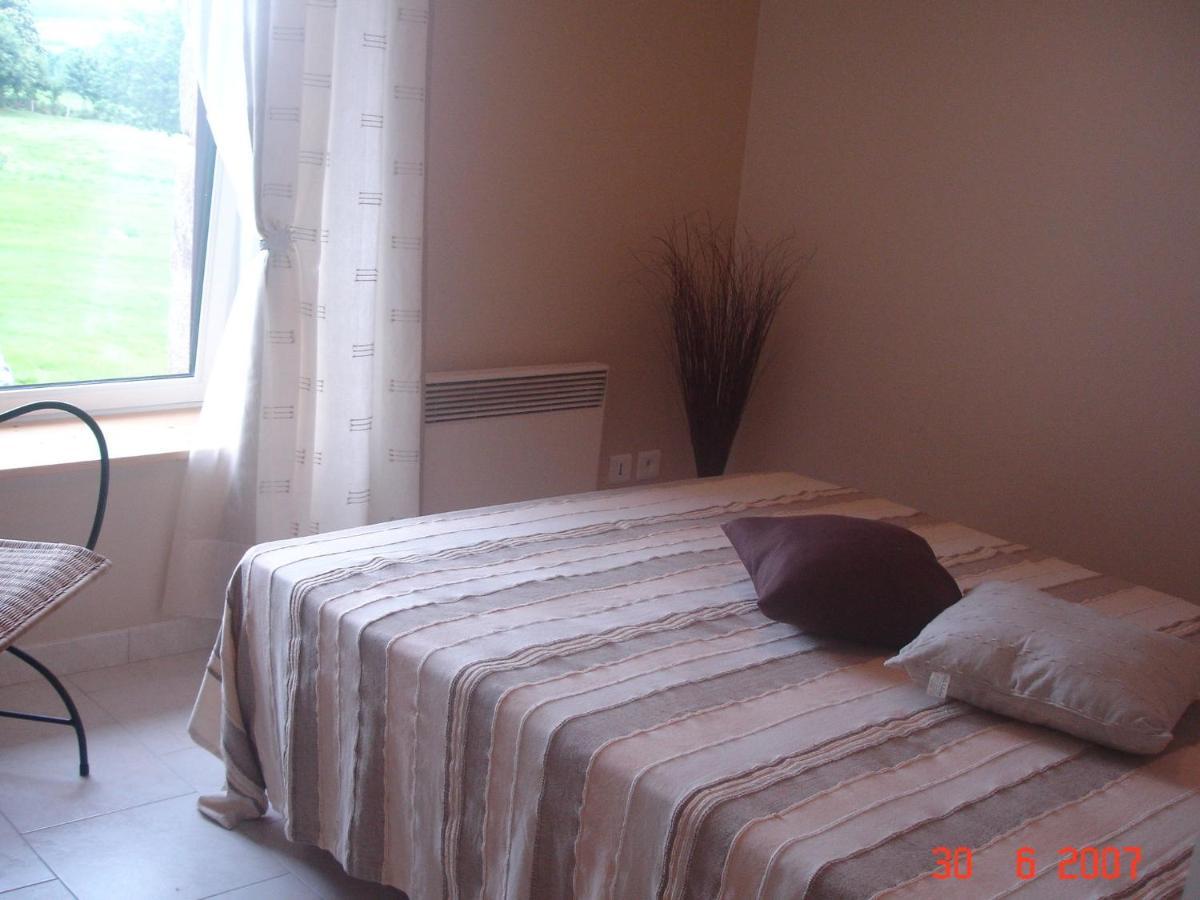 Cosy Chalet With Private Garden In Normandy Isigny-le-Buat Zimmer foto